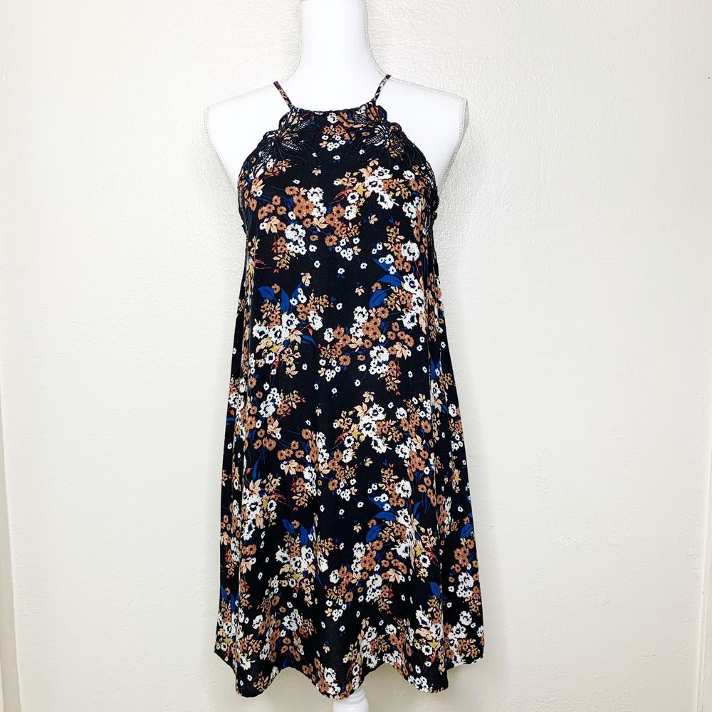 Kendall & Kylie Floral flowy sleeveless dress. XS